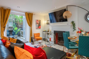 Funky Trendy Modern 3 Bed 3 Bath House In Dalston